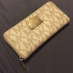 Michael Kors wallet